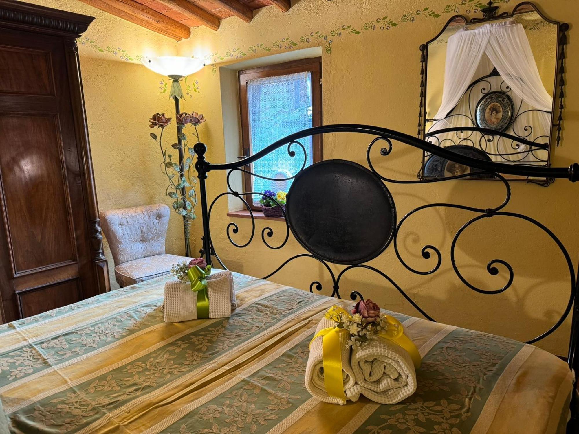 דירות צ'רטאלדו Casa Giulia, Il Gioiello Del Borgo מראה חיצוני תמונה